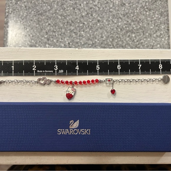 BNIB Hello Kitty x Swarovski Bracelet - Picture 3 of 3